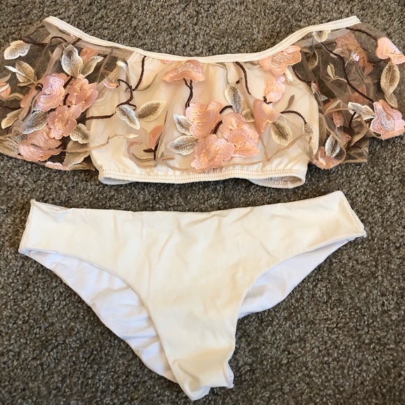 Bikini two piece off the shoulder - Picture 1 of 1